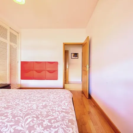 Forum By Sweet Apartment *