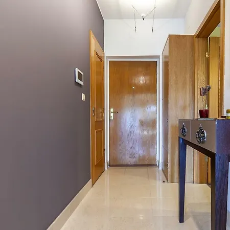 Forum By Sweet Apartment